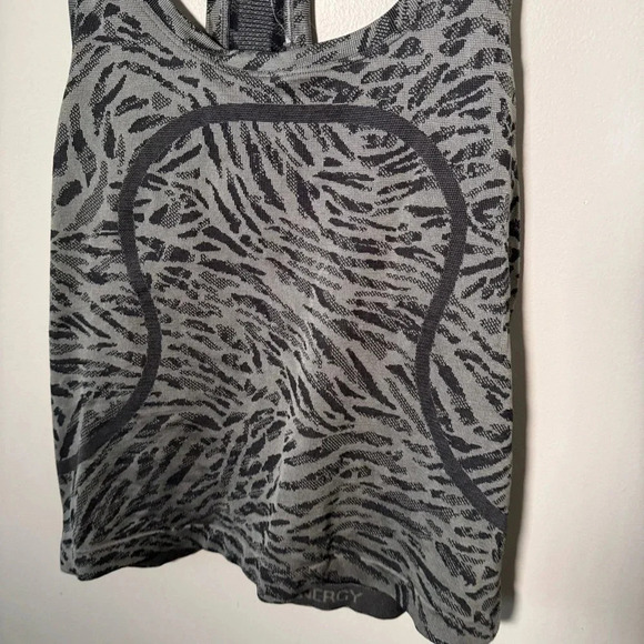 Lululemon Swiftly Tech Racerback Tank Top 2.0 *Race Length Primal Clash Black 10 - Picture 5 of 7